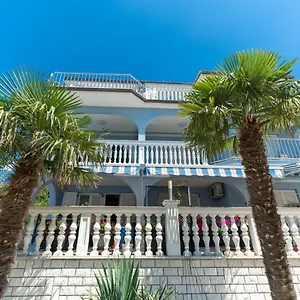 Apartman Blue, Selce